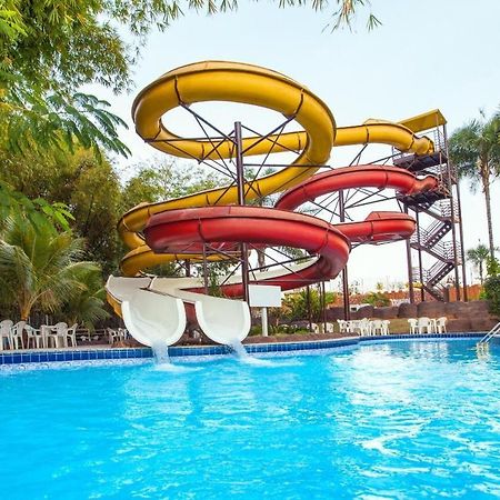 Golden Dolphin Aparthotel Caldas Novas Exterior photo